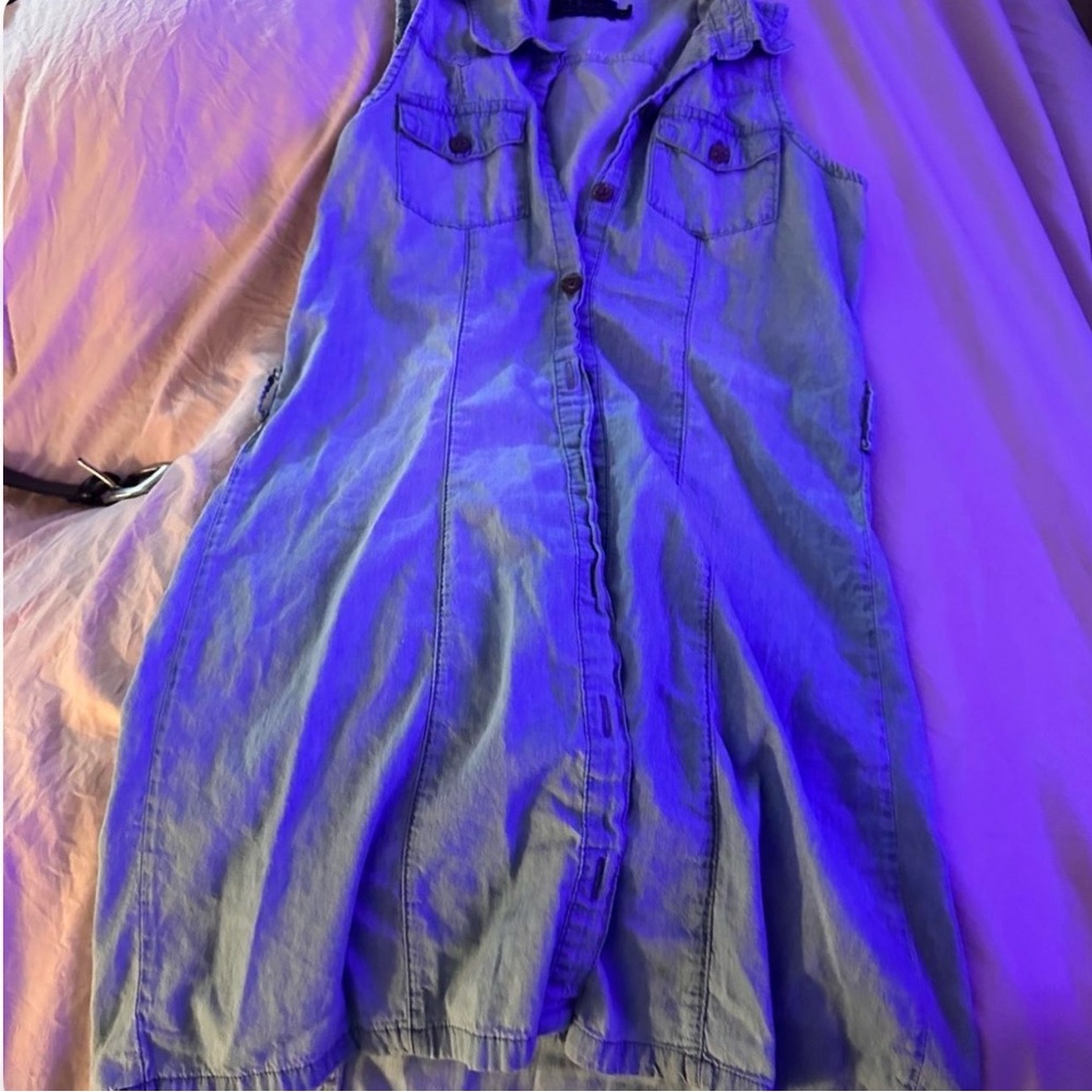 Sleeveless Button-Front Chambray Dress - Light Blue